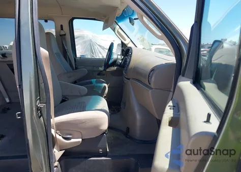 2005 Ford E-150 Chateau/Xl/Xlt z USA, uszkodzony, nr VIN 1FMRE11W35HA16845